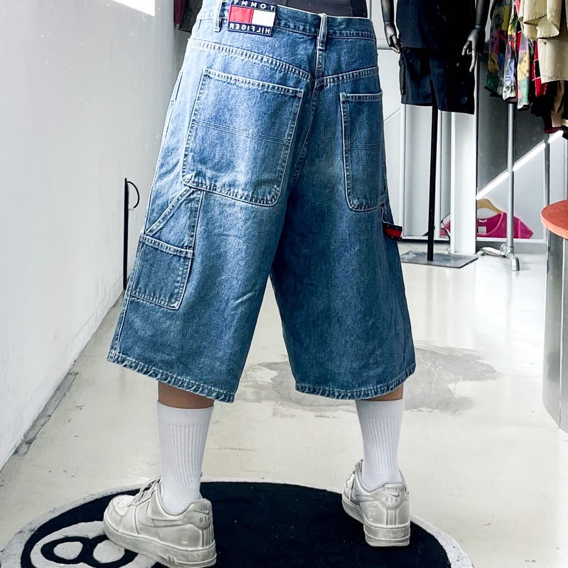 타미 힐피거 플래그와펜 올드스쿨 데님 카펜터 하프팬츠 상품이미지1