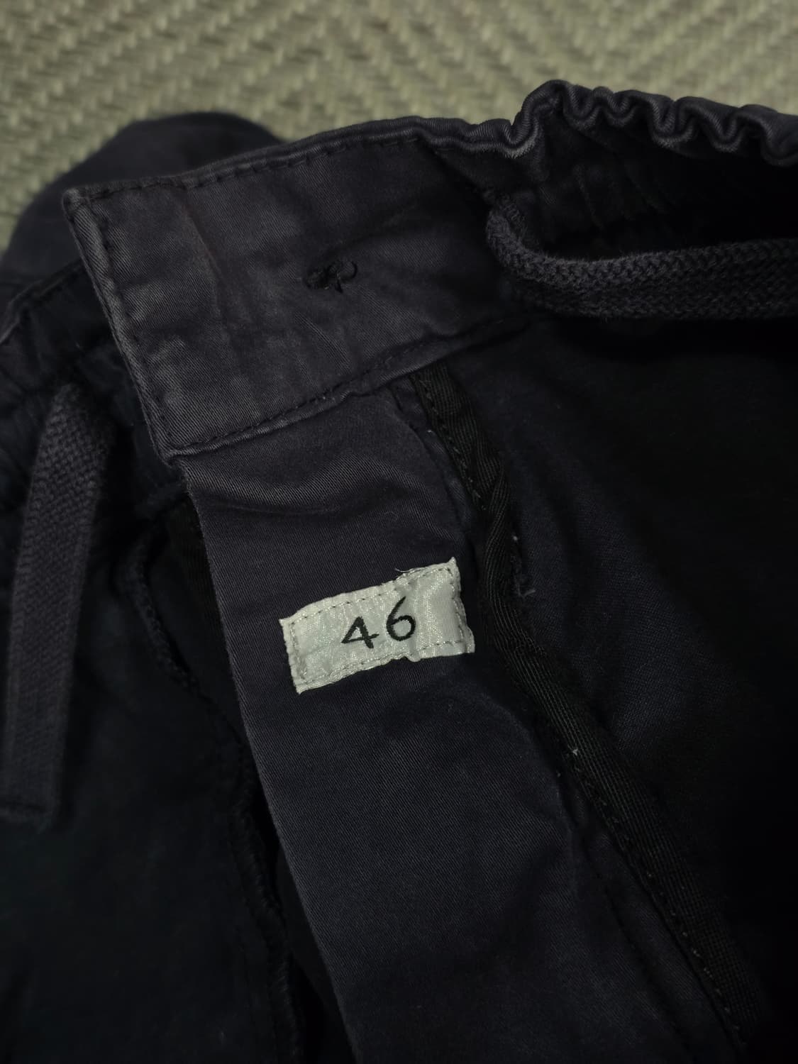 CP컴퍼니 가먼트다잉 비대칭 와펜 카고팬츠 46 상품이미지9