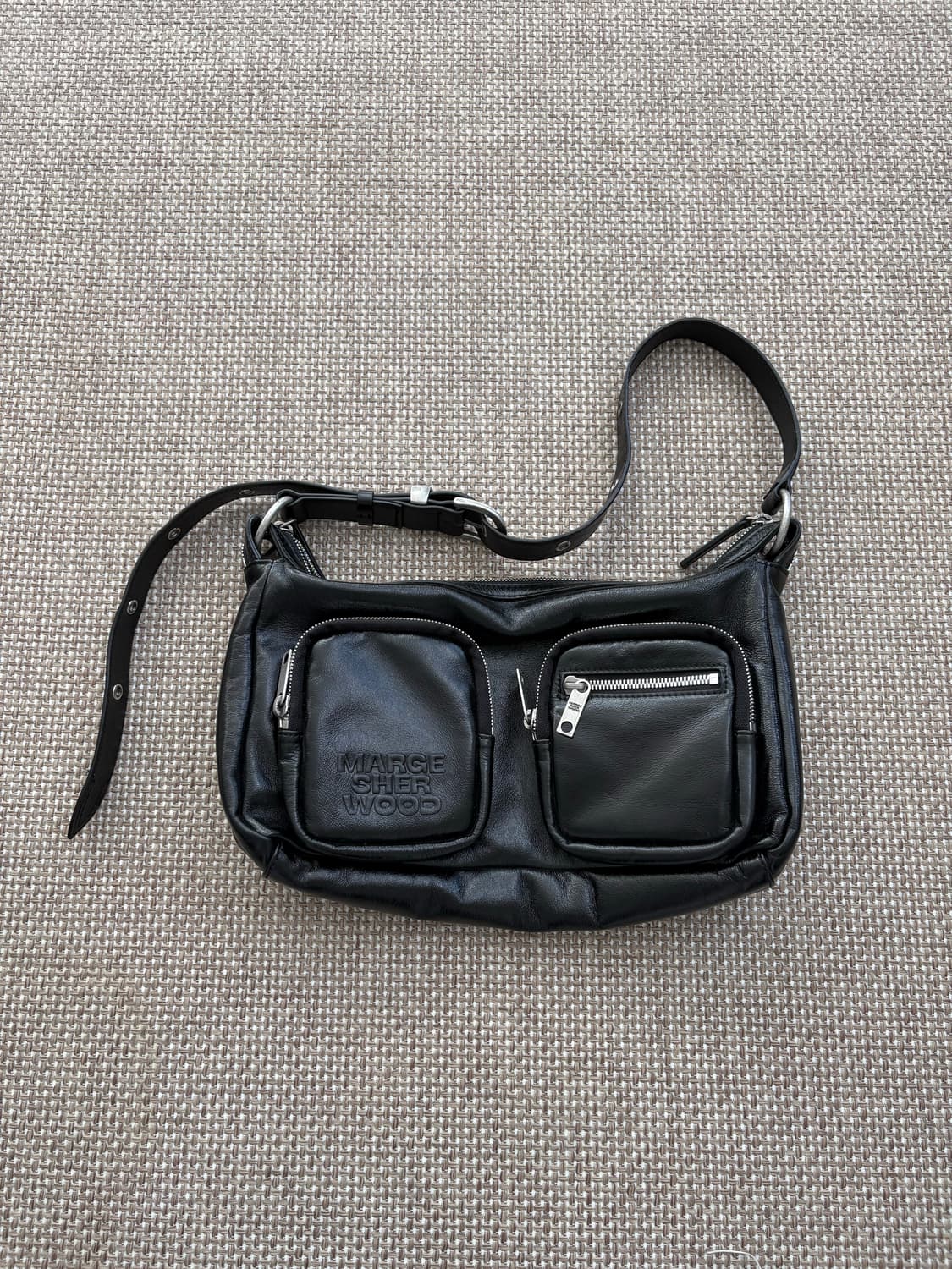 마지셔우드 호보백 블랙 상품이미지1