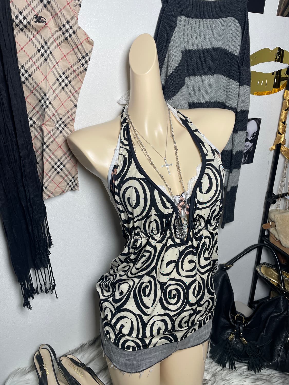 오네갸루 베이지 홀터 나시 탑 상품이미지2