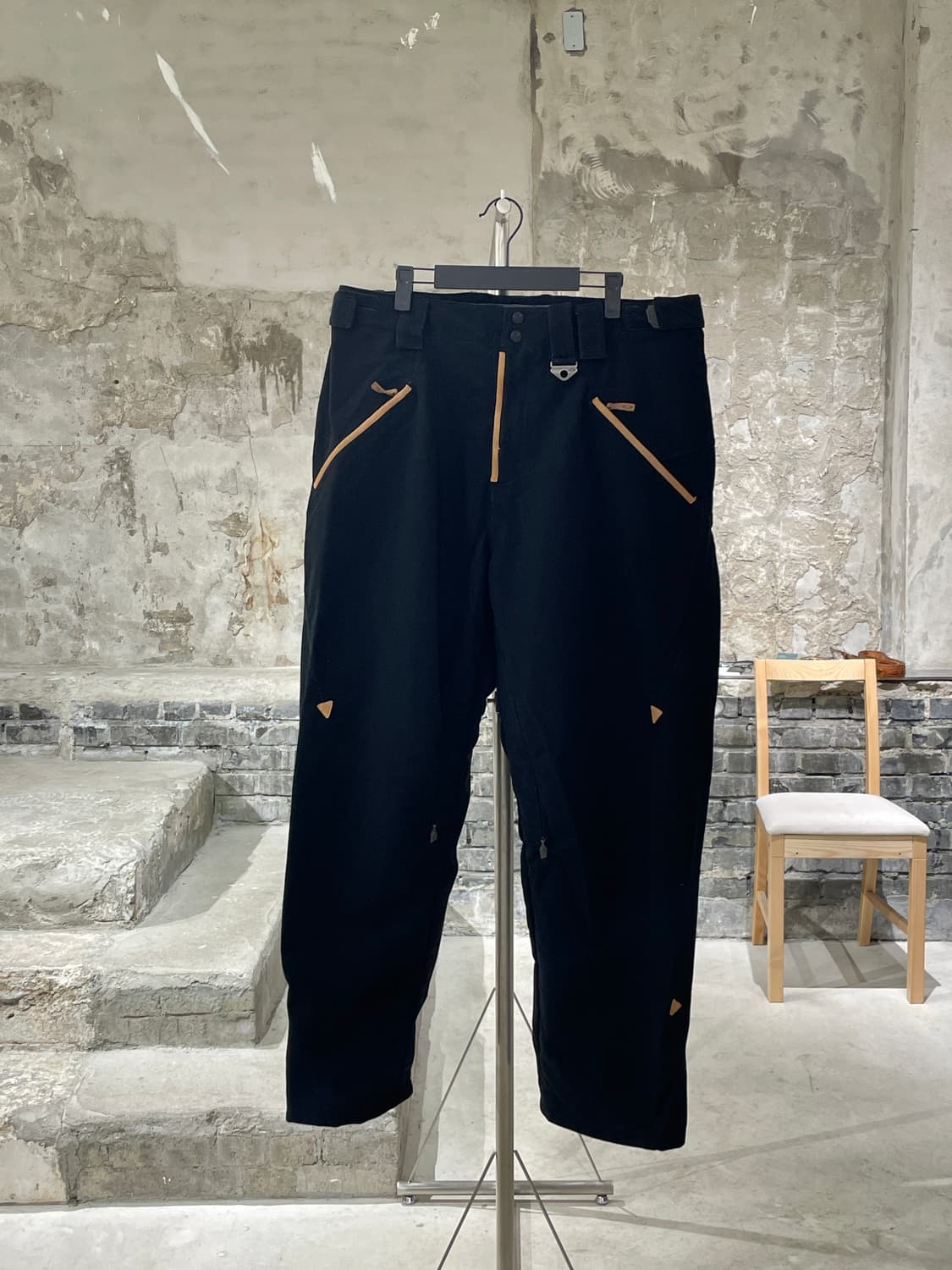 오클리 블랙 배기 핏 코듀로이 스키 팬츠 상품이미지1