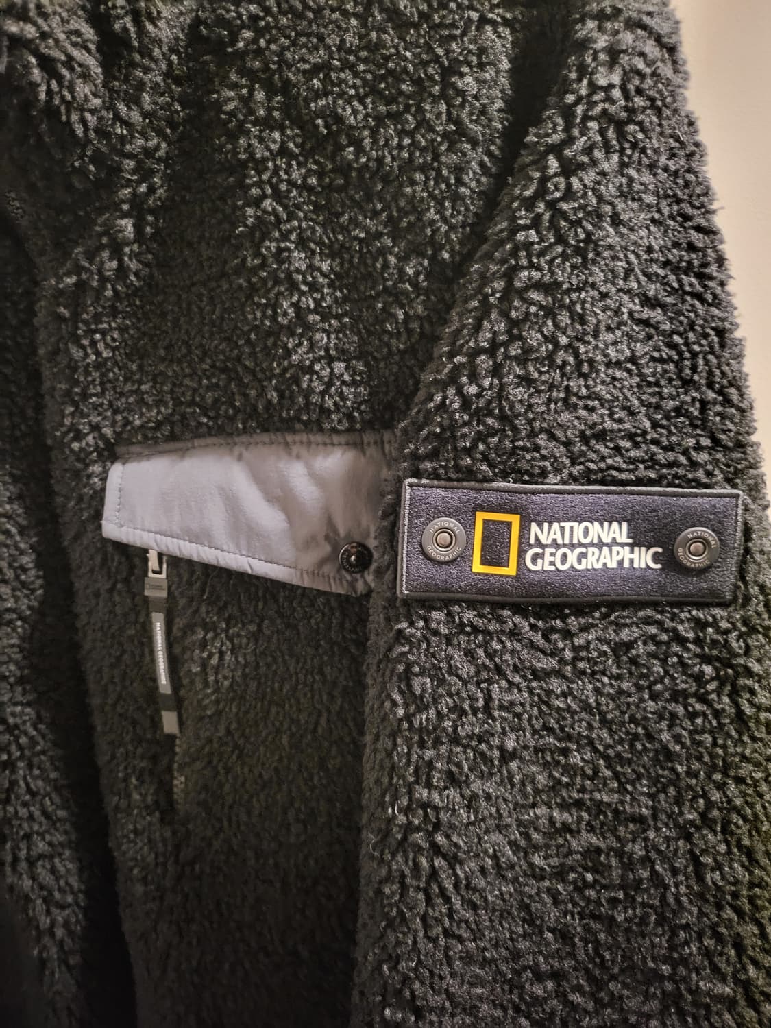 내셔널지오그래픽 뽀글이 양면 롱 코트 상품이미지3