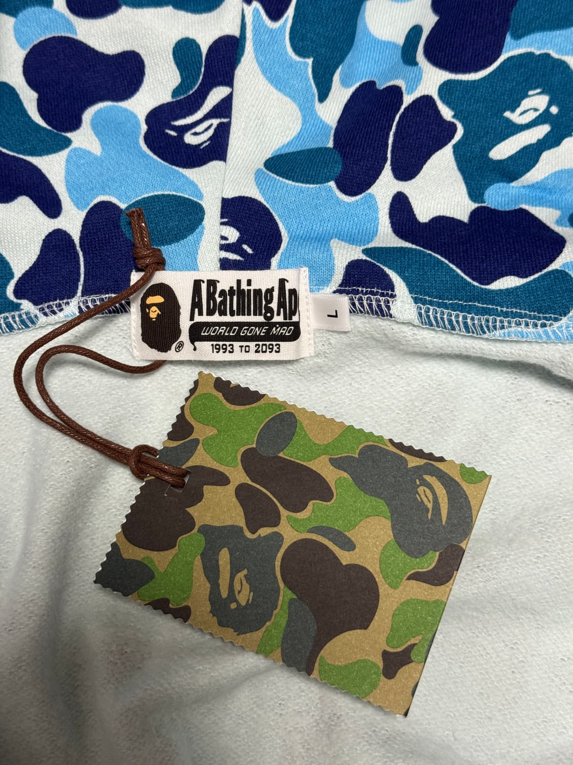 [새상품] 베이프 ABC 카모 샤크 풀 집 후드 블루 L사이즈 상품이미지3