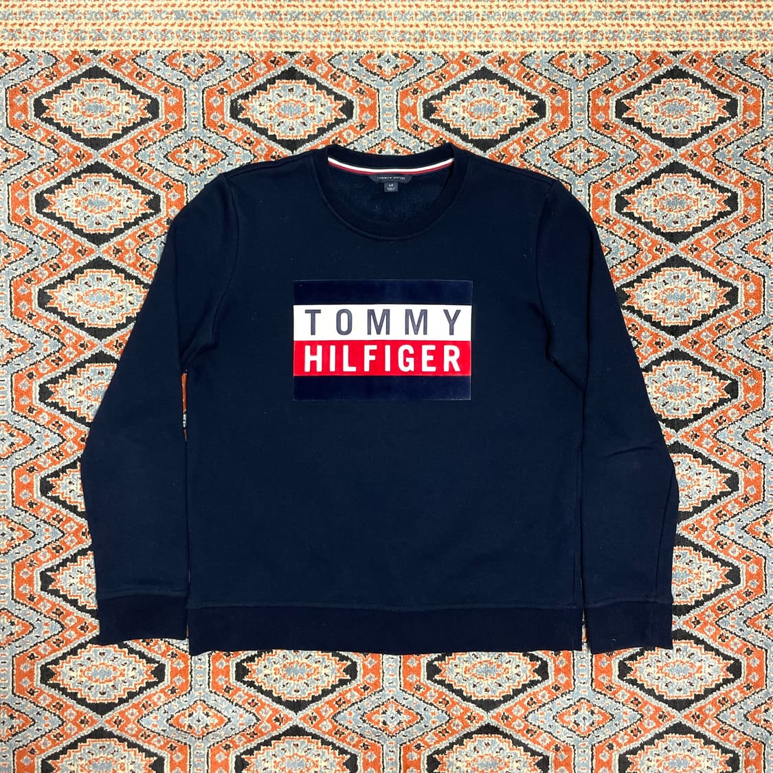 타미힐피거 스펠로고 네이비 기모 맨투맨 여성S 상품이미지1