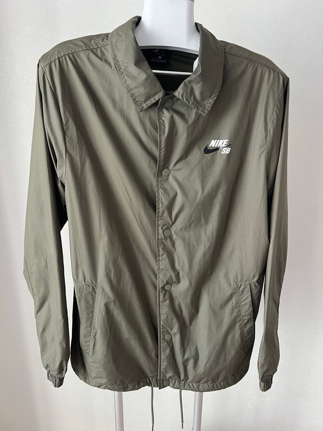 나이키sb / 카키색 코치자켓 / S  상품이미지1