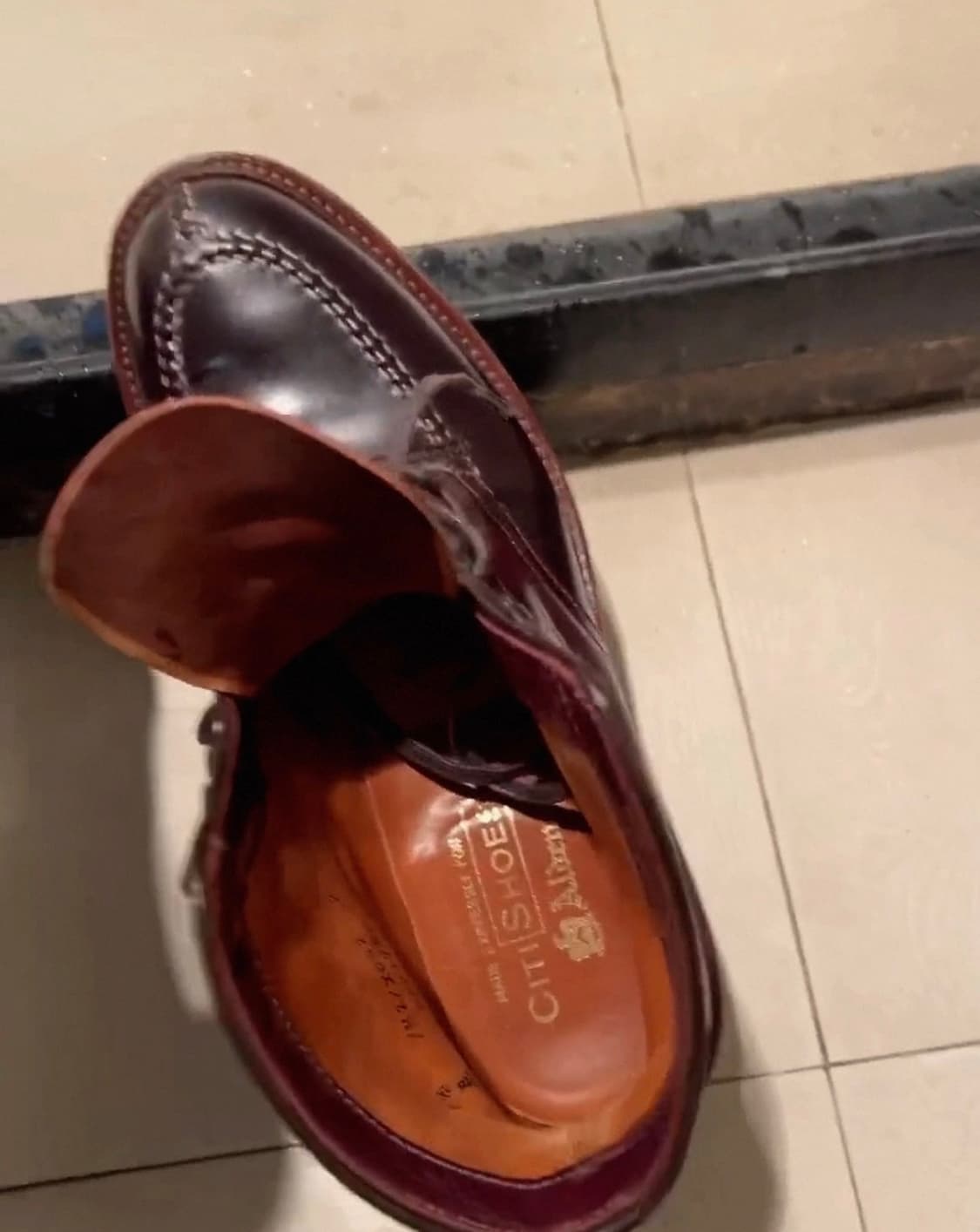 알든 탱커 코도반 부츠 7.5d 컬러 8 상품이미지9