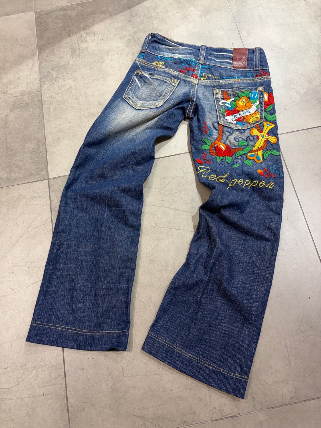 Red Pepper 레드페퍼 자수 와이드 데님 팬츠  상품이미지2