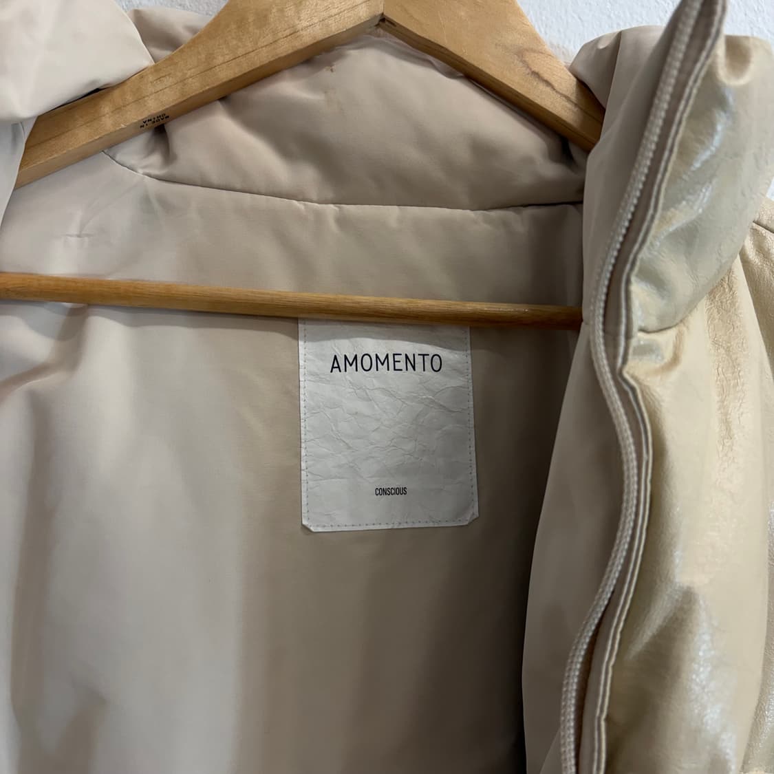 아모멘토 비건레더 리버시블 패딩(M) 상품이미지4