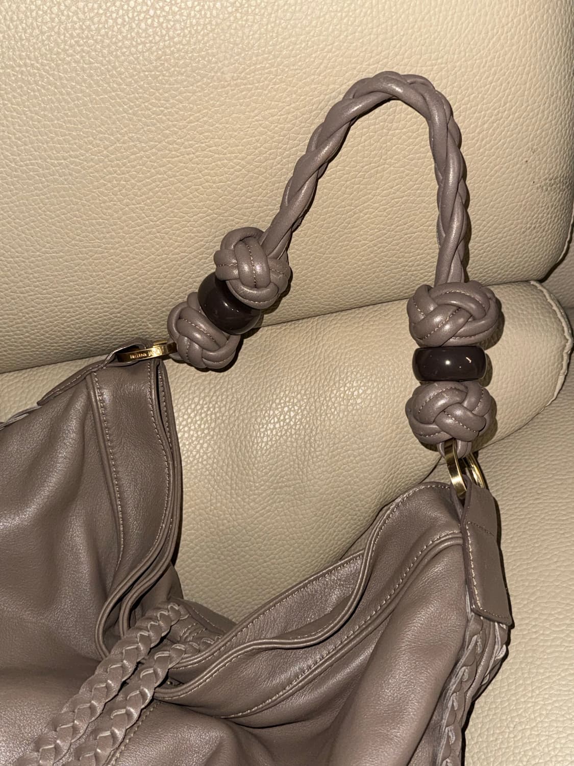cow leather twist line shoulder bag 상품이미지3