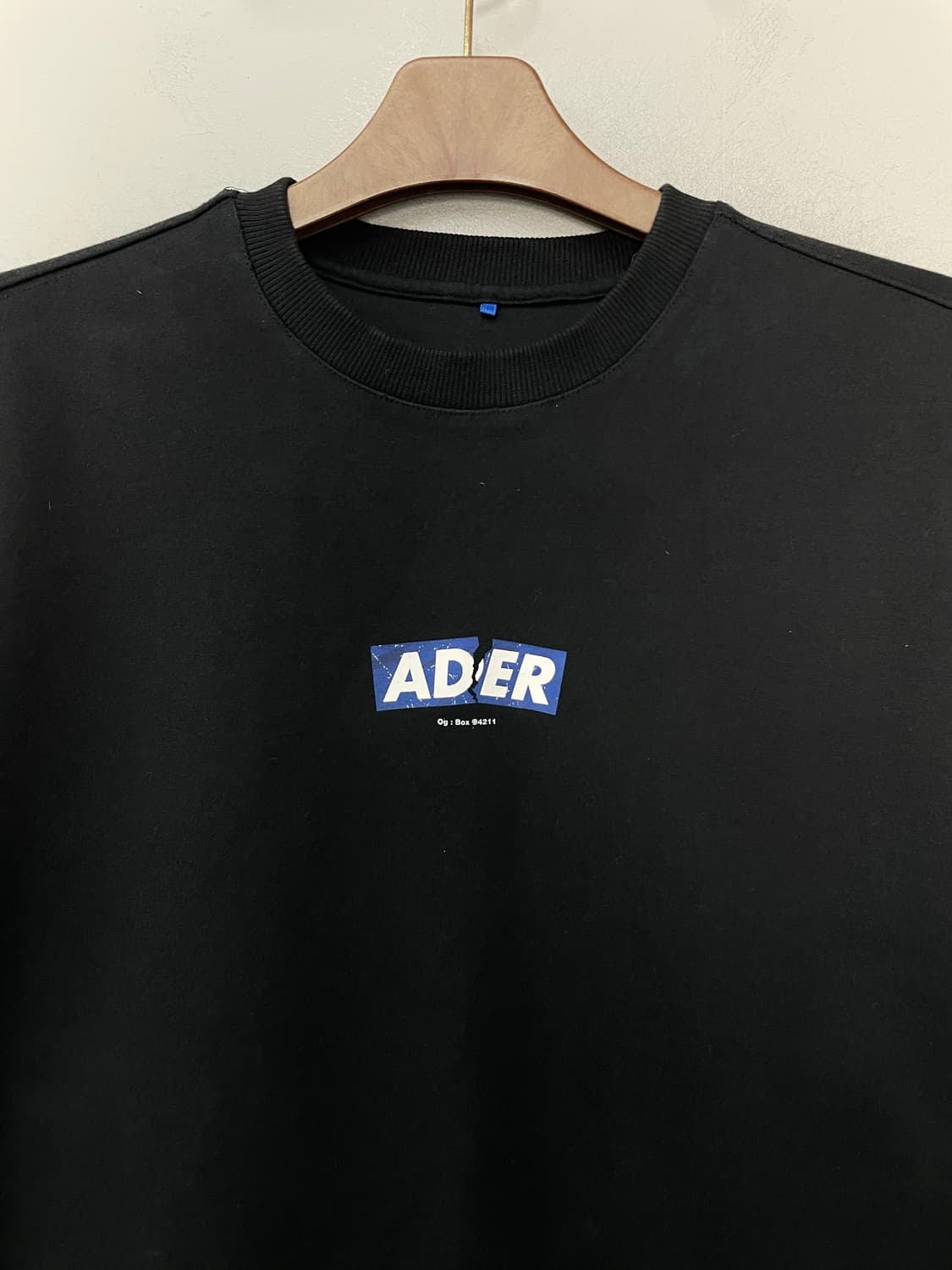 아더에러 박스로고 블랙 맨투맨 H2570 상품이미지3