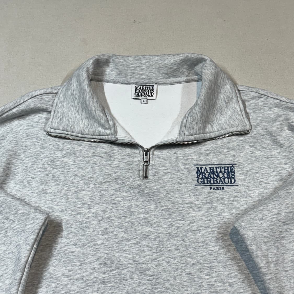 L) 마리떼 프랑소와 저버 로고 반집업 그레이 상품이미지3