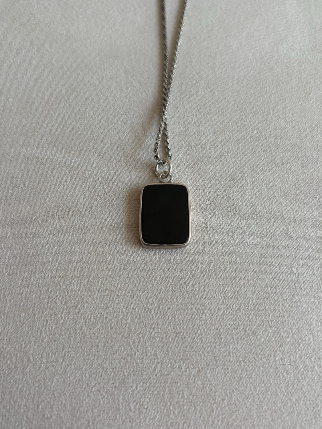 소피 부하이 Rectangle Pendant 상품이미지4