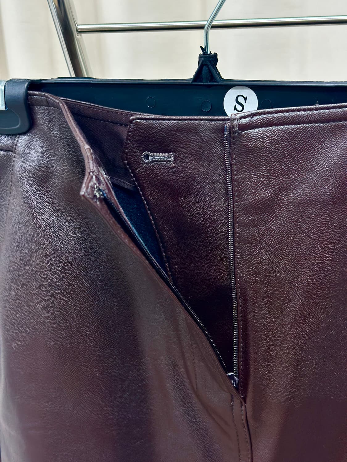 [쉬즈미스] 슬릿 레더 스커트 55 상품이미지8