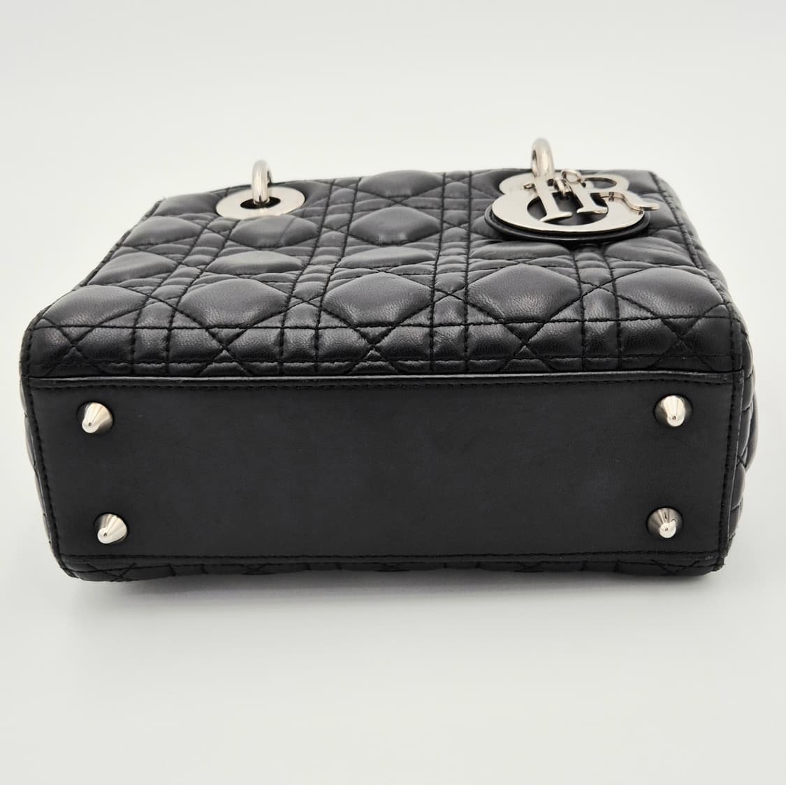디올 레이디 디올 미니 블랙 램스킨 은장 토트백 상품이미지9