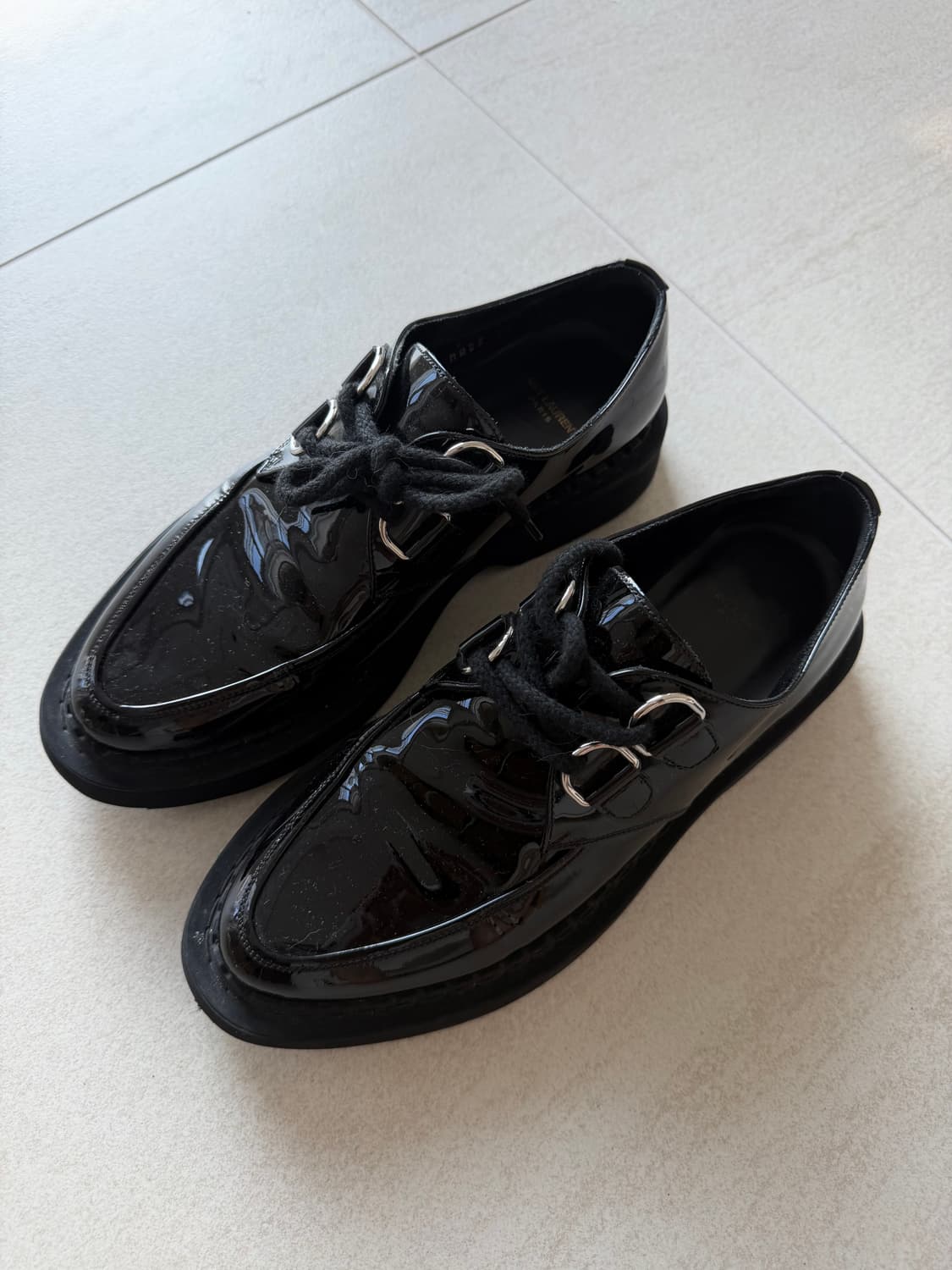 생로랑 블랙 에나멜 로퍼 37 상품이미지2