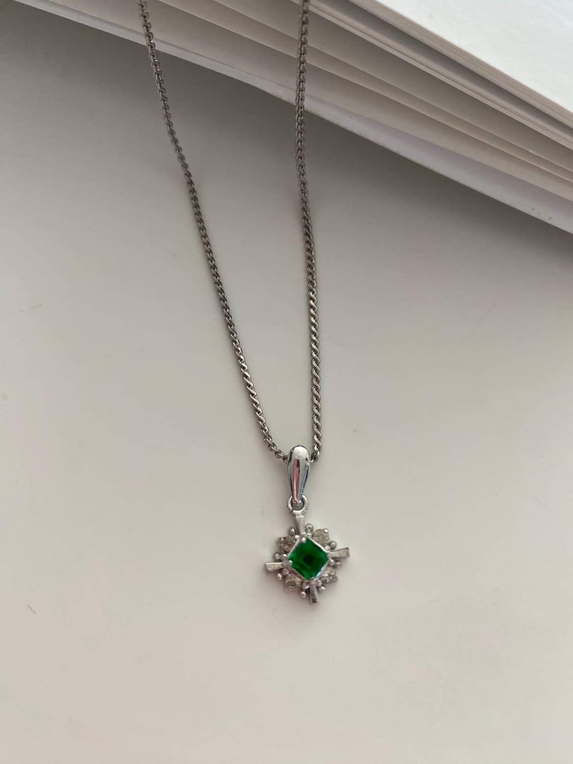 에메랄드그린 큐빅 롱 목걸이 상품이미지3