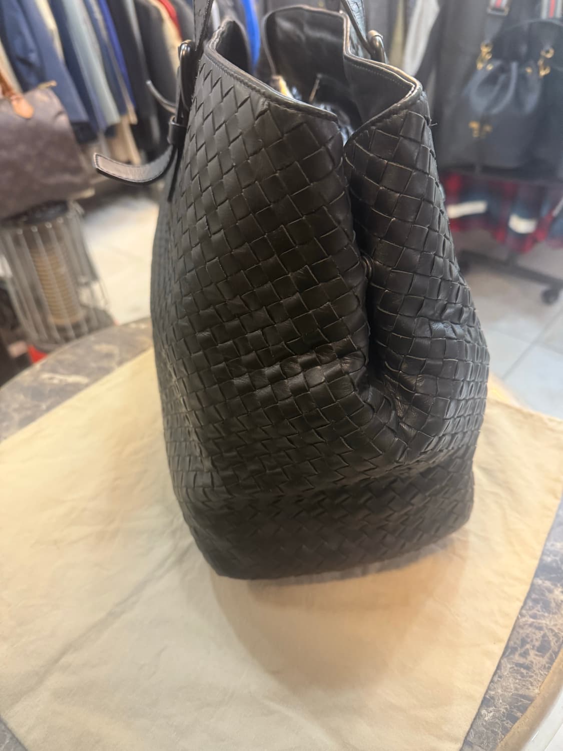 정품 보테카베네타 인트레치아토 보스턴백 팝니다 상품이미지4