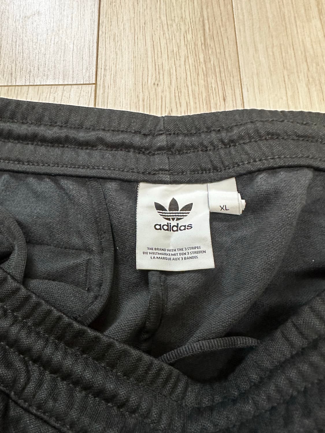 아디다스 버켄바우어 트랙팬츠 상품이미지3