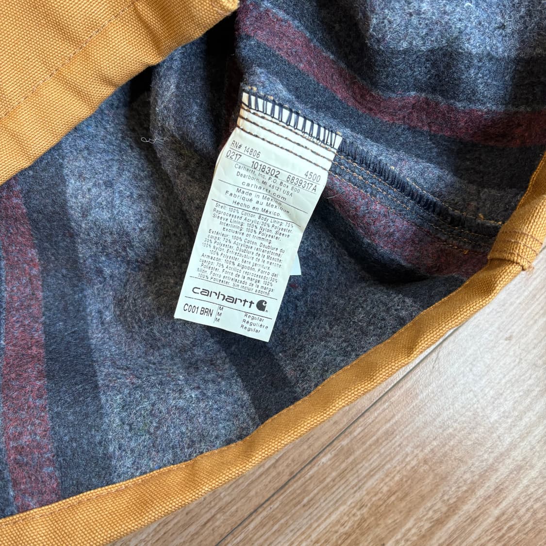 칼하트 C001 브라운 초어 자켓 상품이미지9