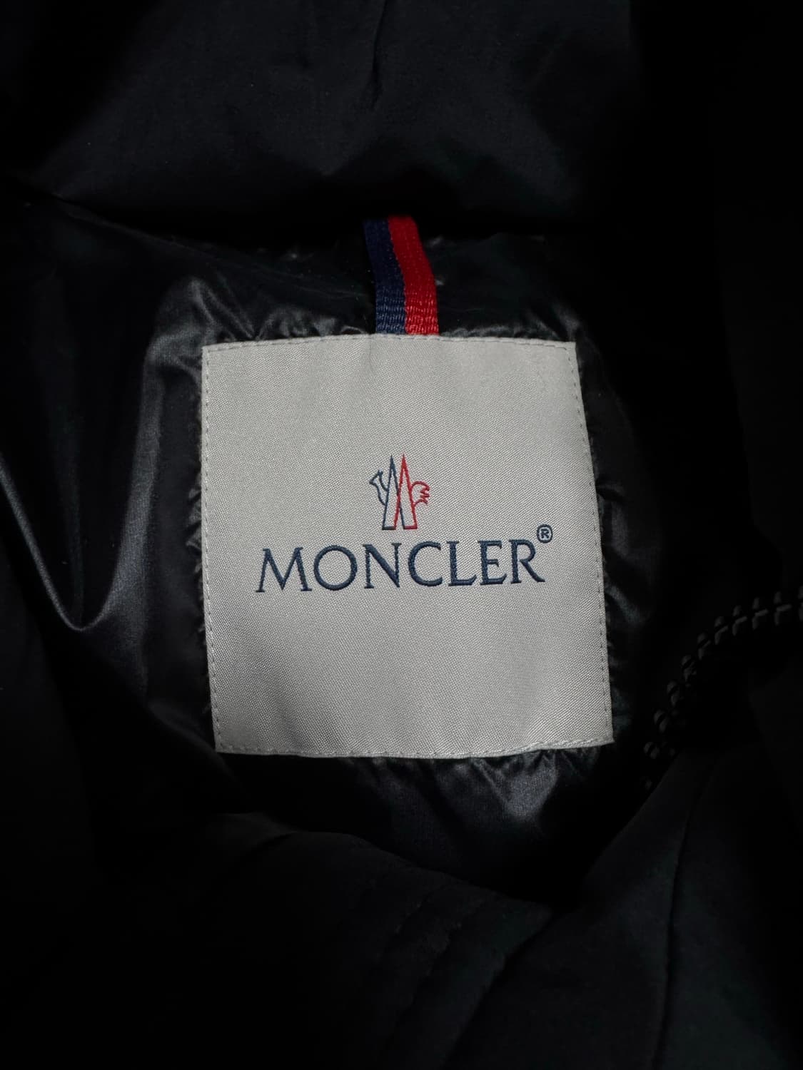 몽클레어 베제르 3사이즈 23FW 상품이미지2