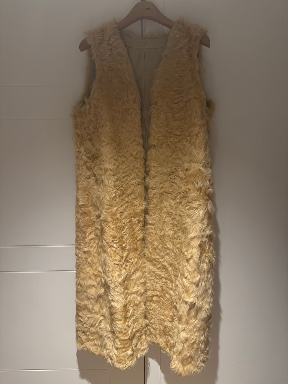 양털 롱베스트 베이지 상품이미지1