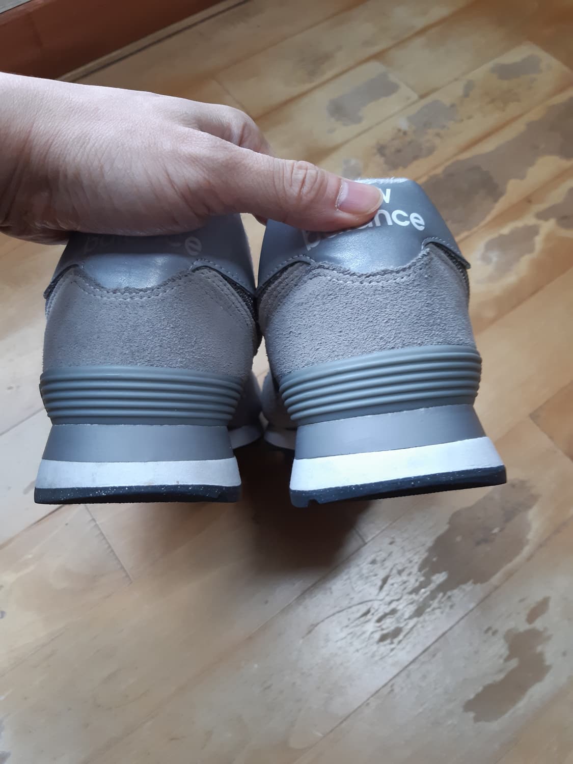 뉴발란스 574 그레이 스니커즈 상품이미지3