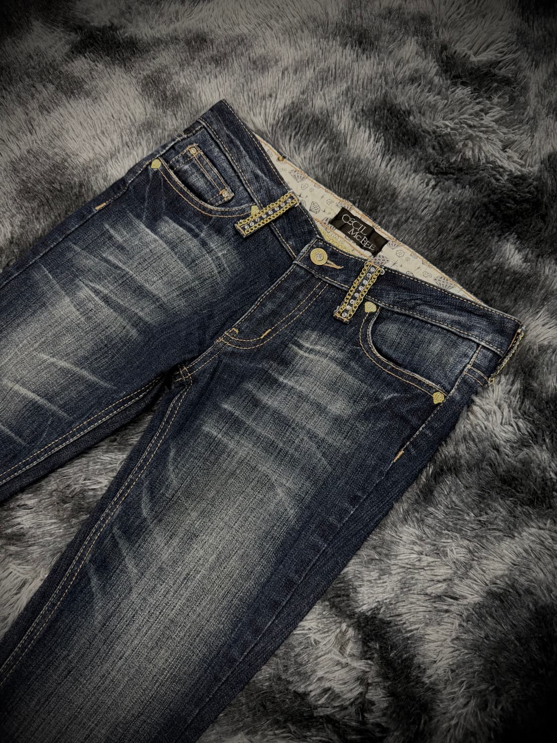 Cecil McBee 금장 큐빅 디테일 스키니진 상품이미지3