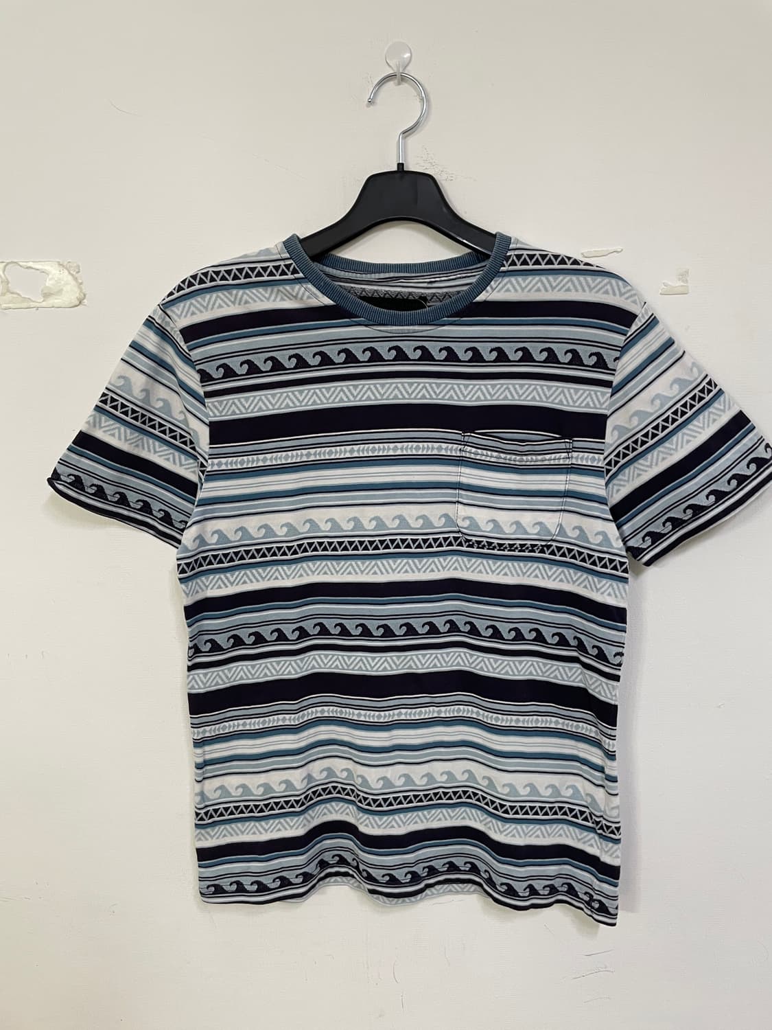 인더애틱 반팔 티셔츠 상품이미지2