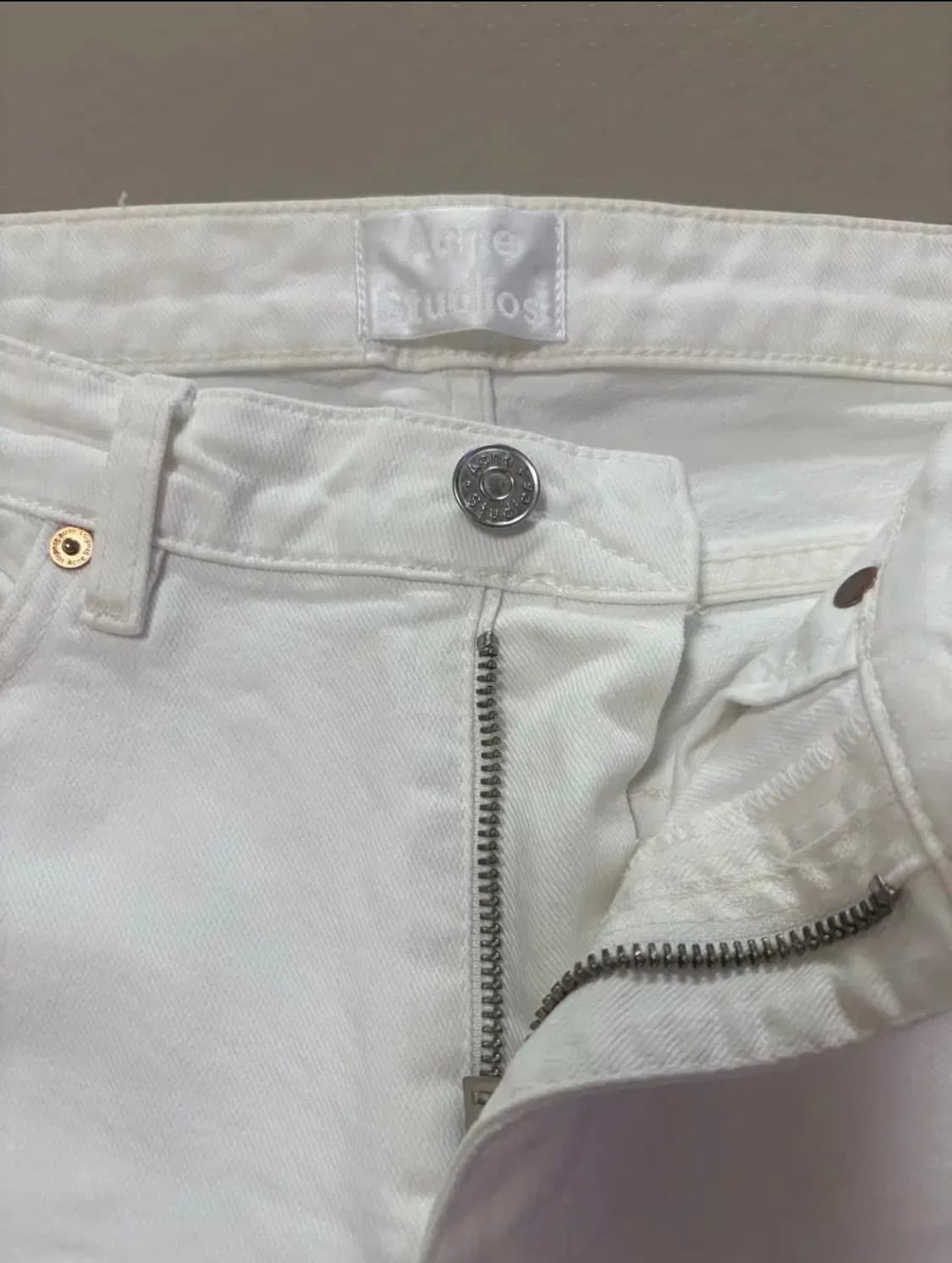 아크네화이트데님 상품이미지4