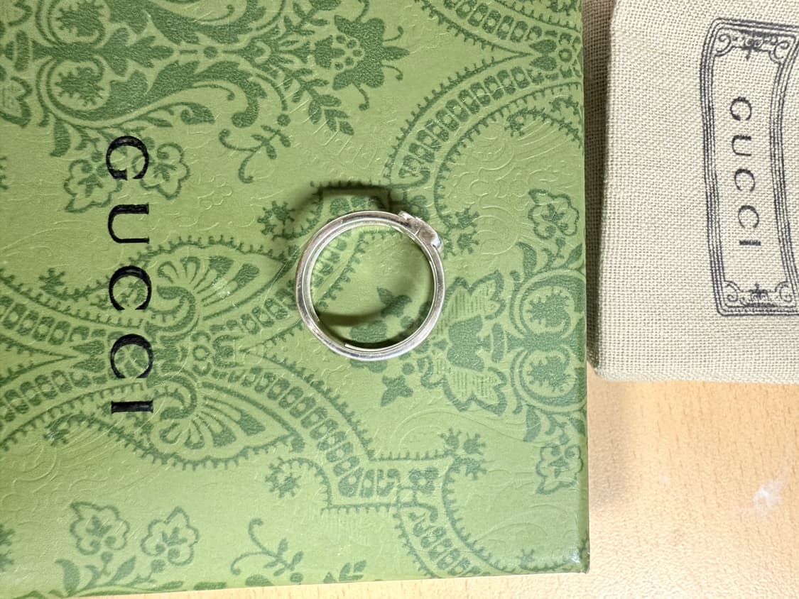 구찌 인터로킹 G씬 오픈 밴드 실버 반지 상품이미지5