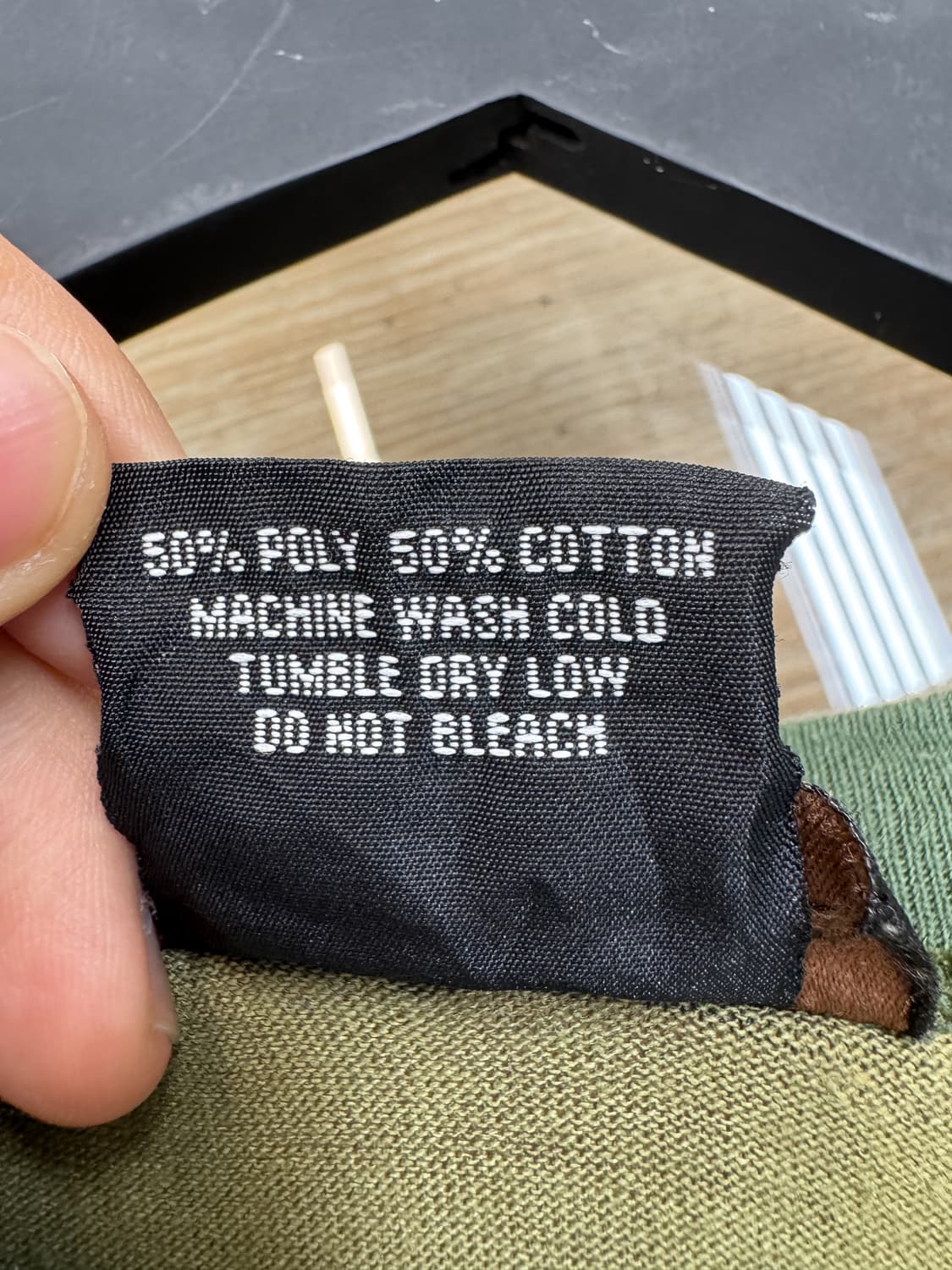 Taboo 아임 하이딩 프롬 마이 걸프렌드 티 상품이미지8