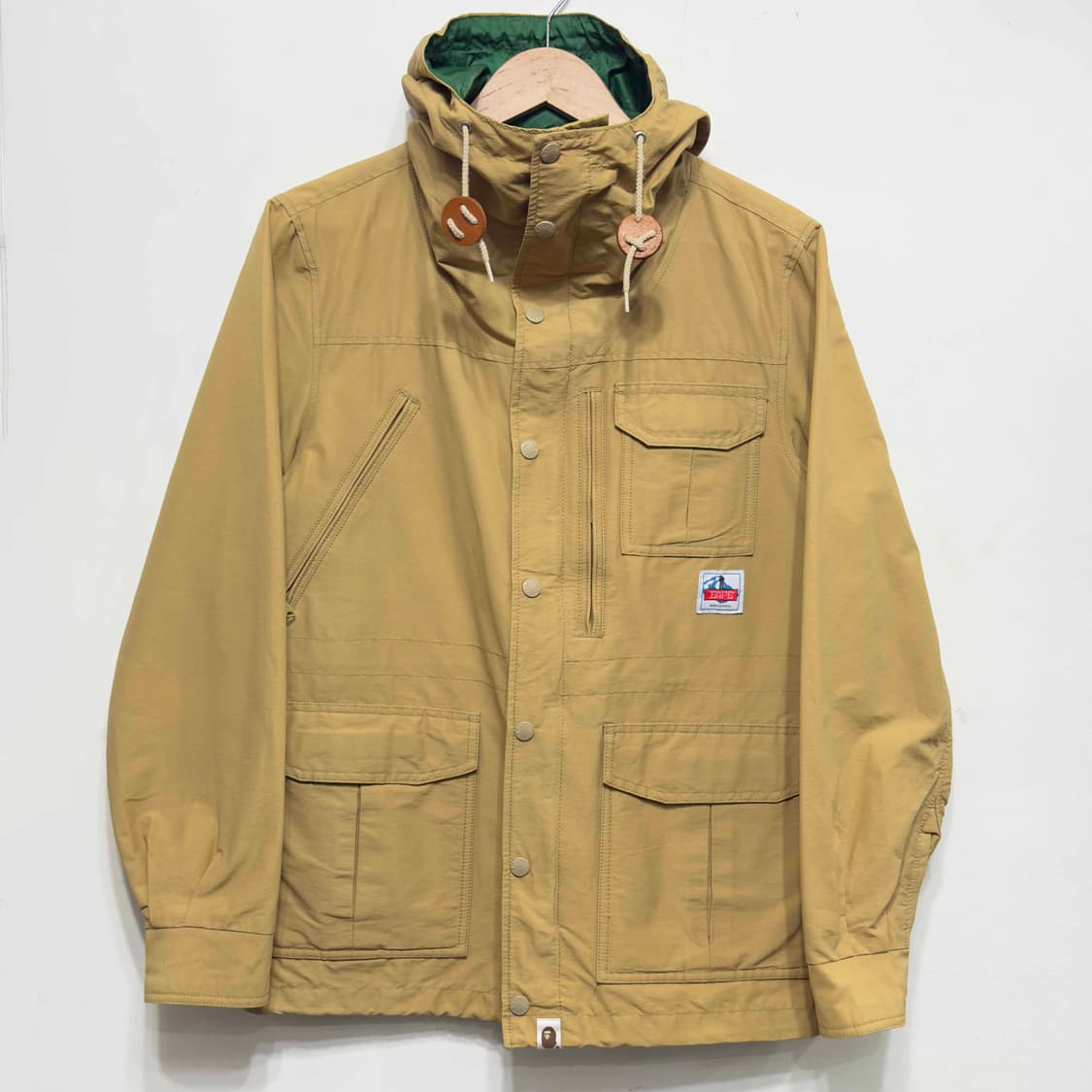 베이프 후드 마운틴 파카 상품이미지1