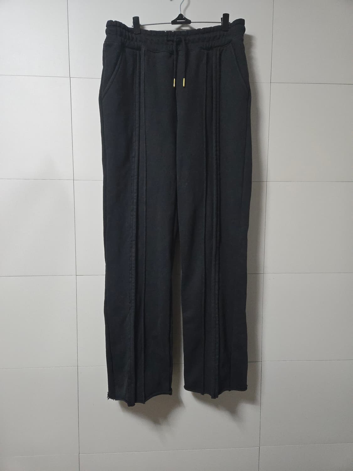 라피나토 에뚜왈 컷팅 라인 세미 와이드 트레이닝 팬츠 50 상품이미지3