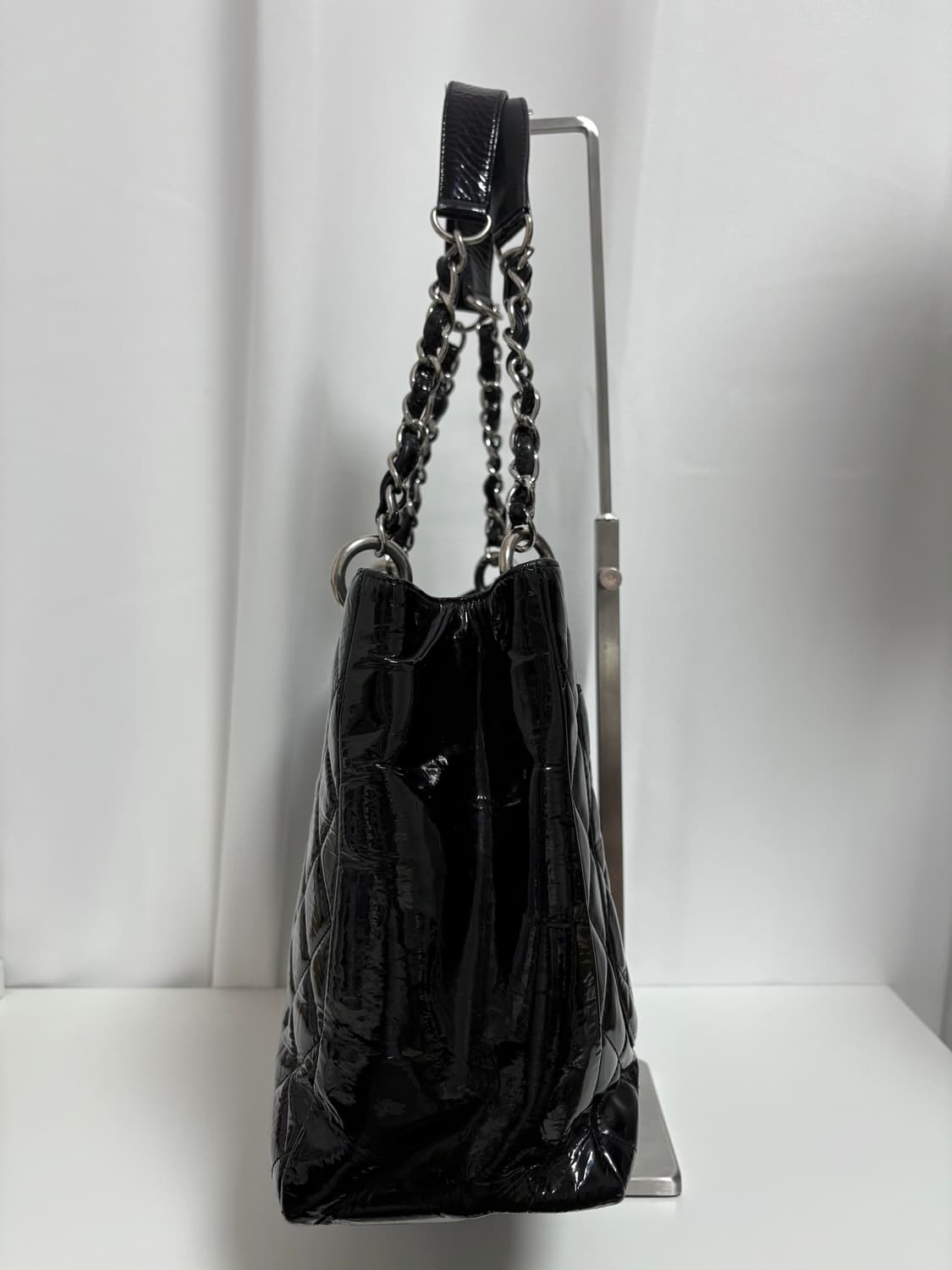 샤넬 그랜드샤핑 페이던트 숄더백 상품이미지7