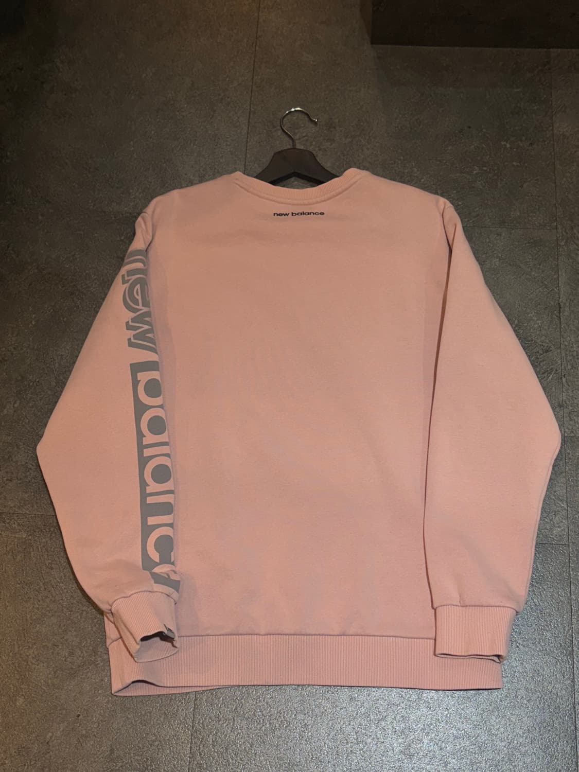 뉴발란스 맨투맨 티셔츠 105사이즈 상품이미지3
