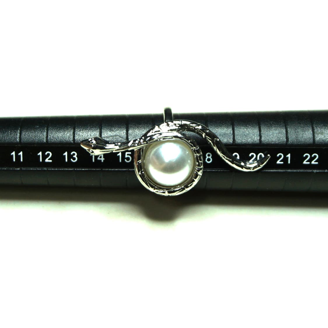 Pearl snake 반지 상품이미지3