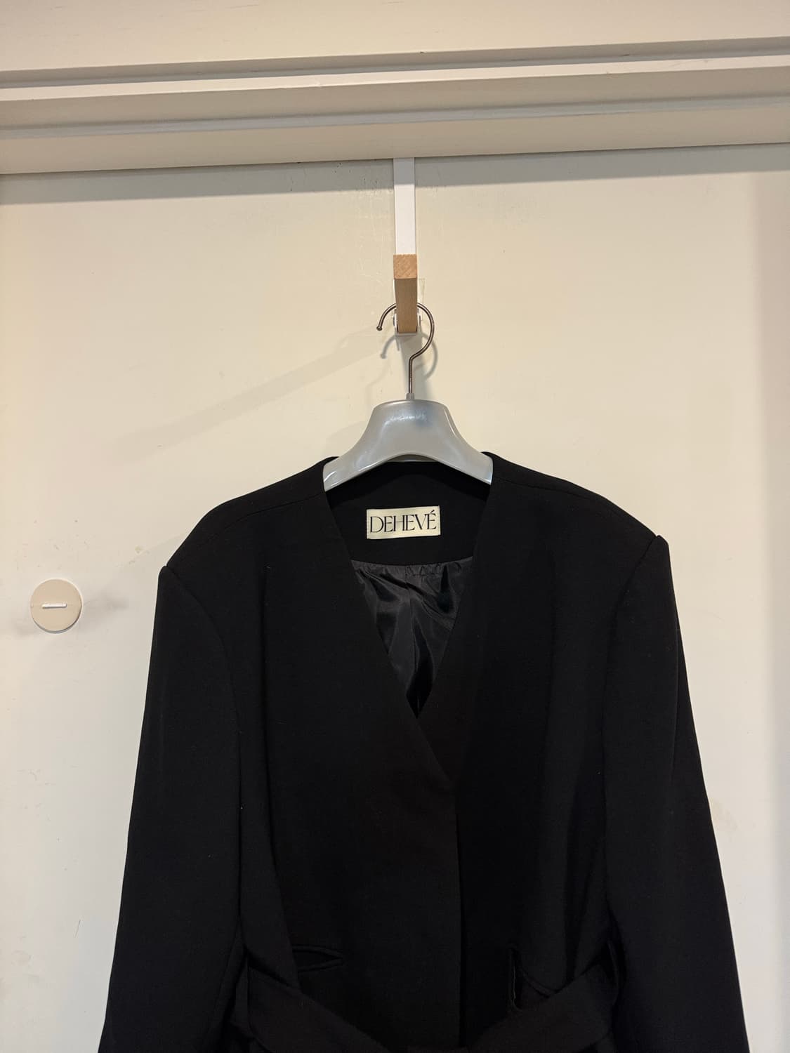 Deheve 드헤베 블랙 벨트 자켓 상품이미지7