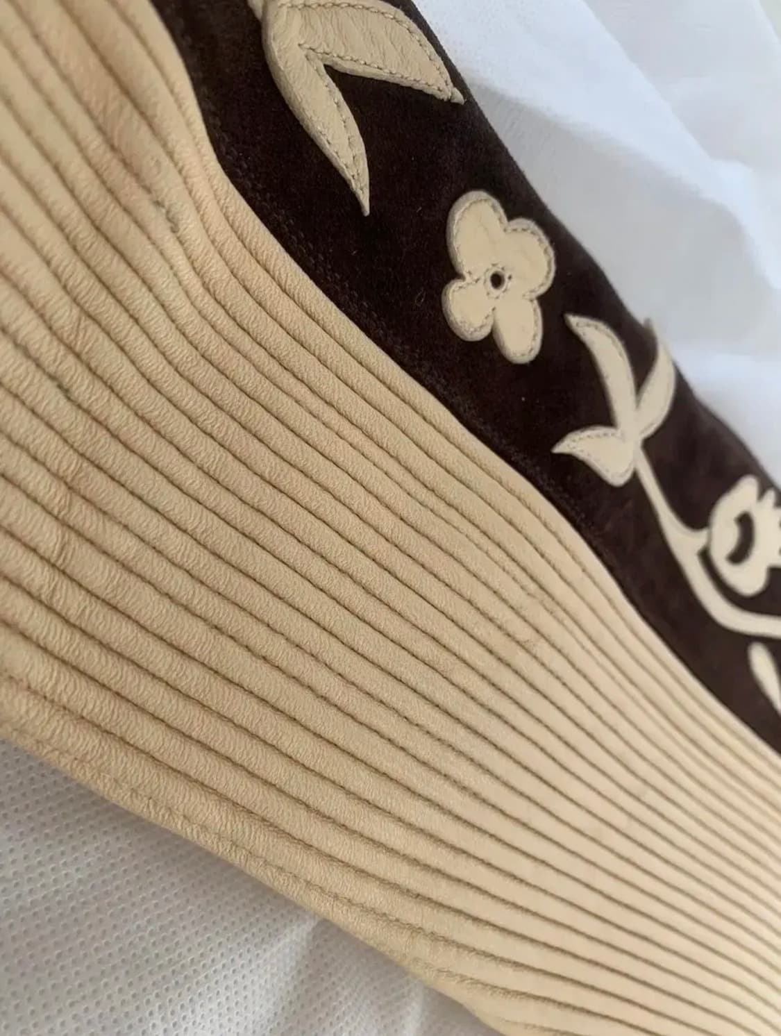 Dolce&Gabbana 돌체앤가바나 스웨이드 플로럴 니하이 부츠 상품이미지8