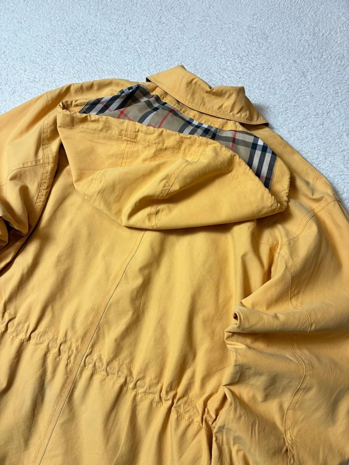 버버리 90's 유티릴티 후디 퍼티그 트렌치 코트 PN7536 상품이미지6