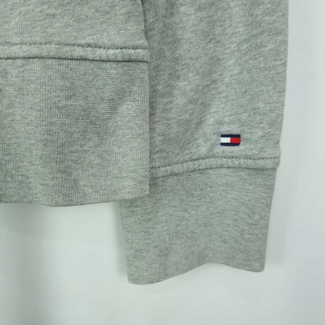 [타미힐피거] 빈티지 빅로고 맨투맨 그레이 M19262 상품이미지6
