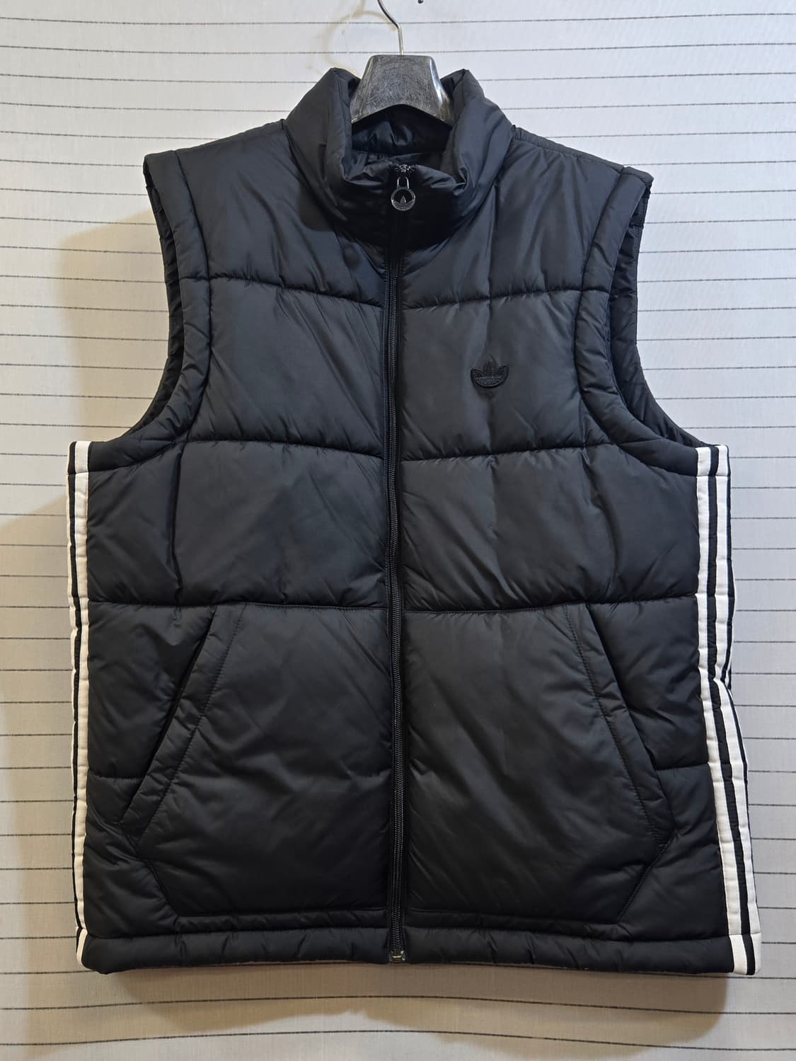 아디다스 삼선 패딩 조끼 블랙 상품이미지1