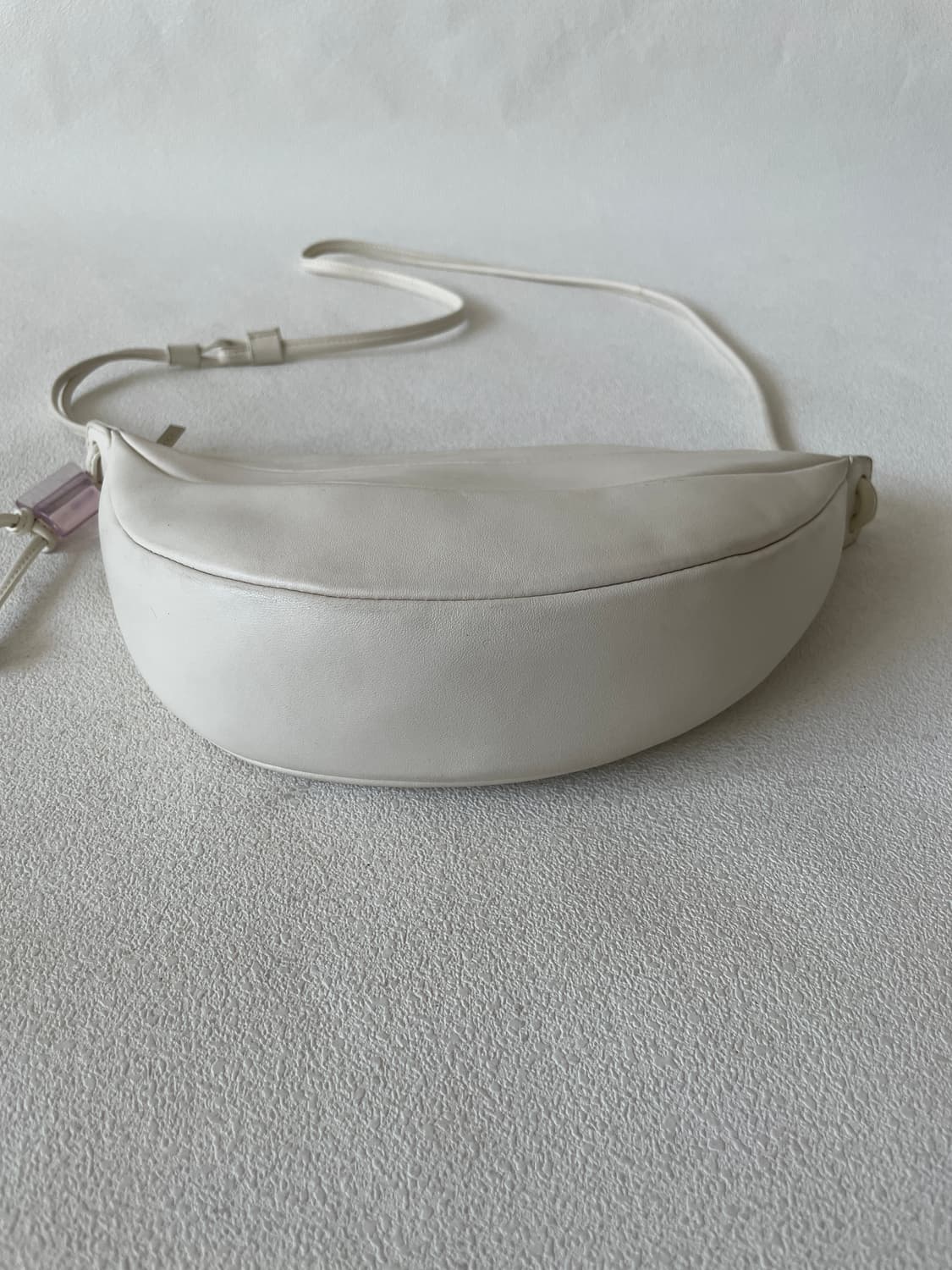 아카이브앱크(Archivépke) 레더 크로스백 상품이미지4