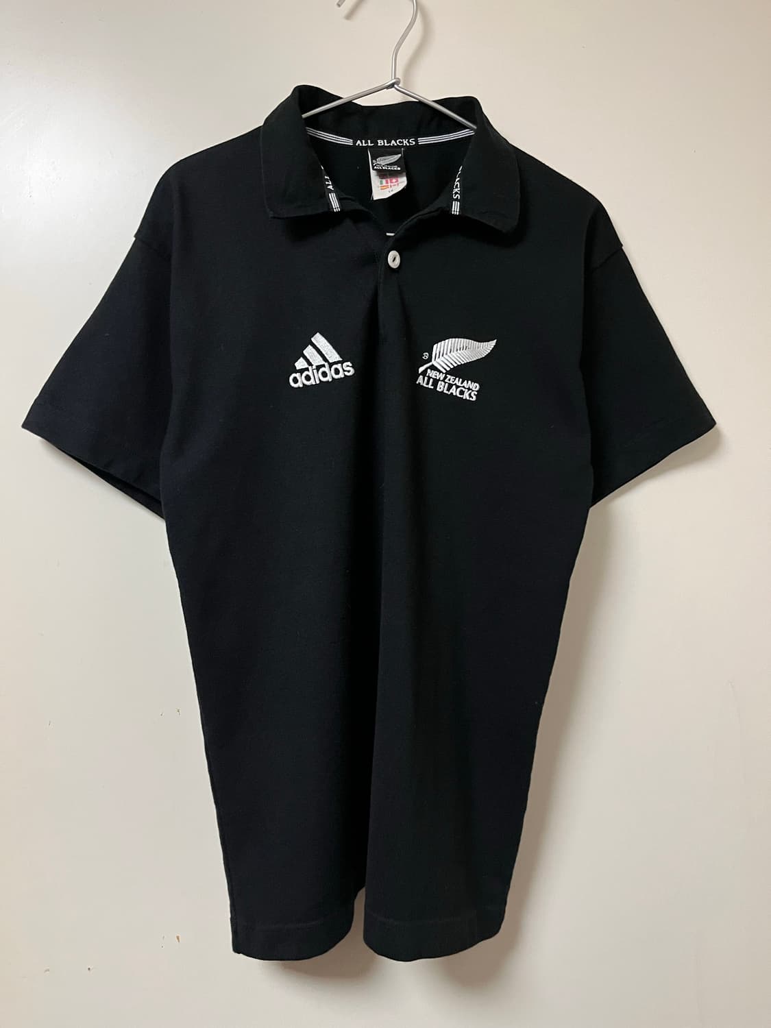Adidas all blacks tshirts 상품이미지1
