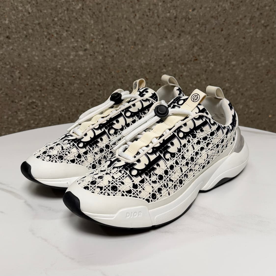 [42사이즈]디올 오블리크 B24 까나쥬 스니커즈 상품이미지1