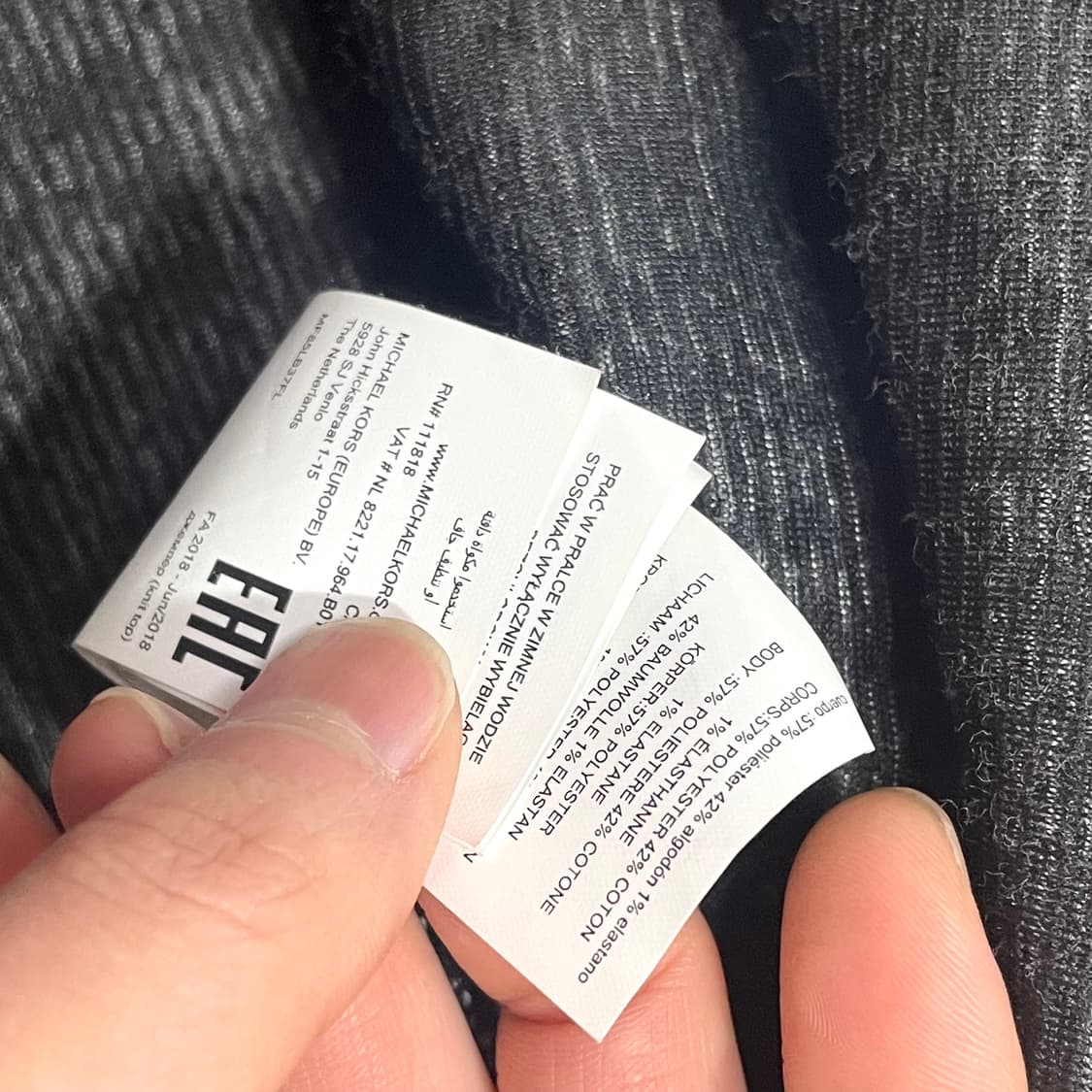 마이클코어스 체크패턴 블랙 화이트 체크 겨울 나시 탑 여성L 상품이미지6