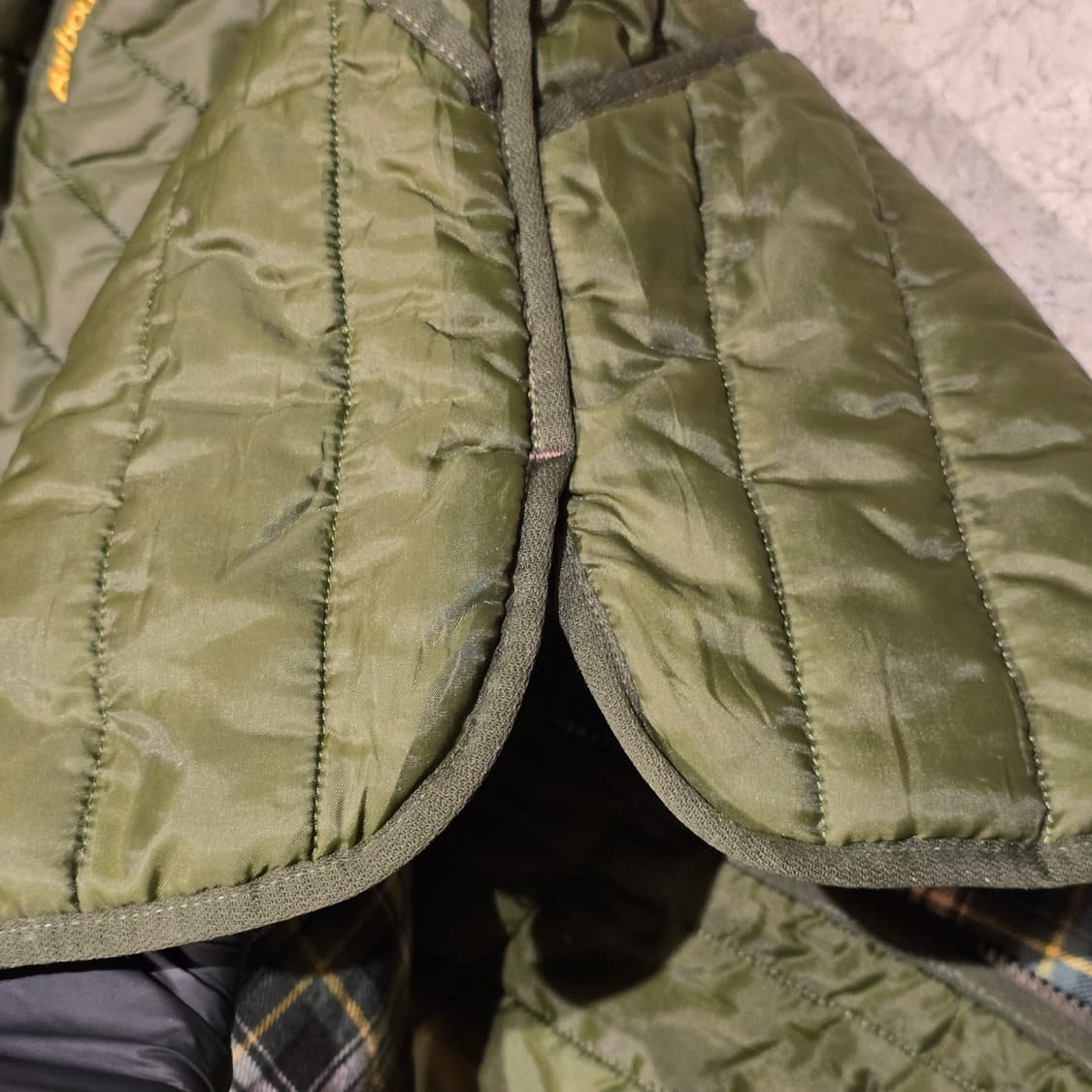 Barbour 웨이브 퀼팅 베스트 MADE IN ENGLAND 상품이미지5