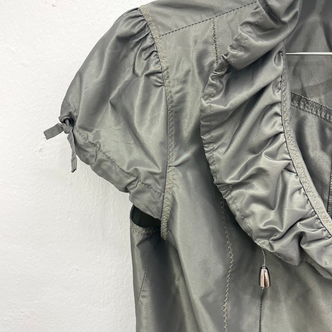 Khaki glossy short sleeve jacket 상품이미지4