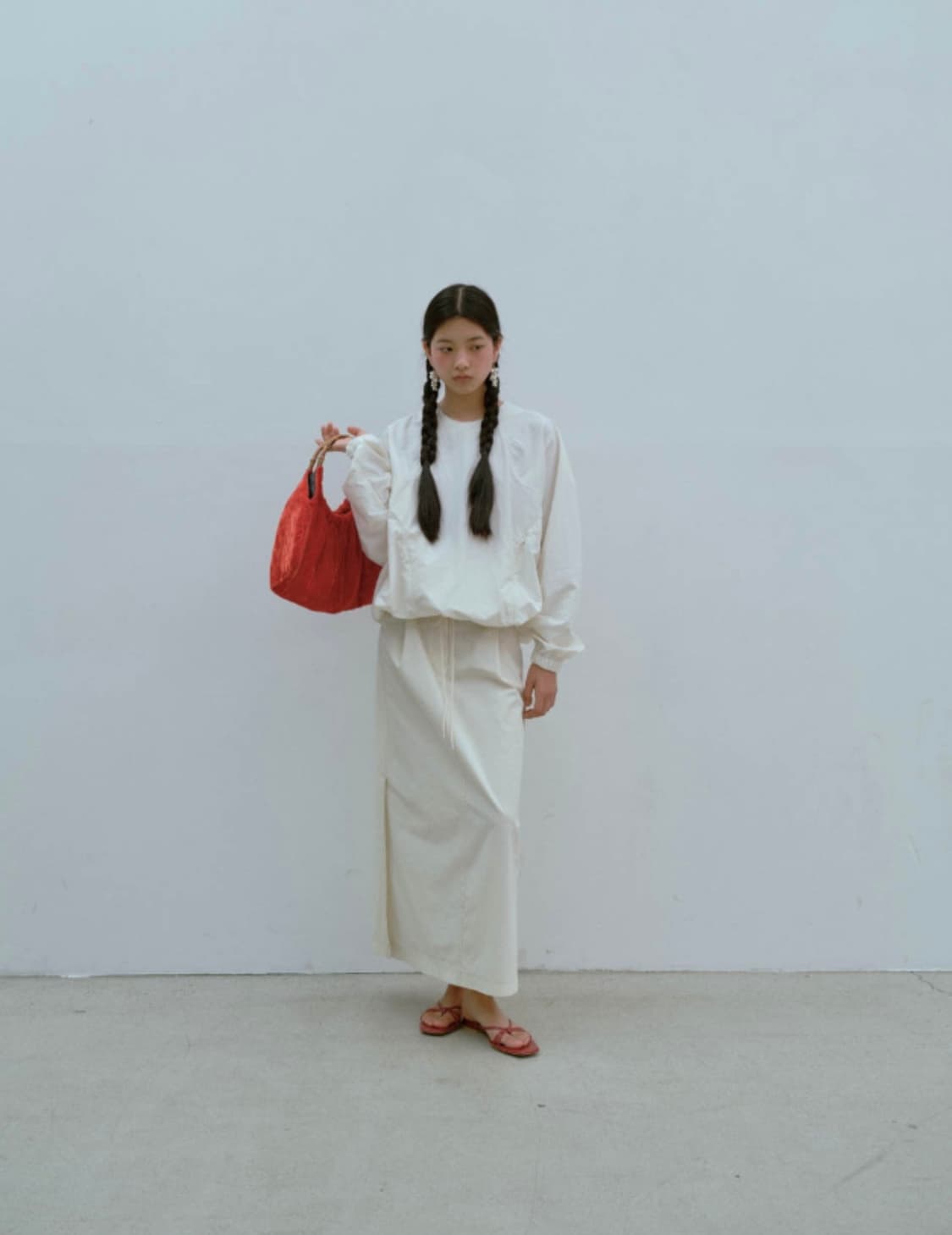 에토스 벌룬 스트링 맨투맨 (차정원 착용) 상품이미지4