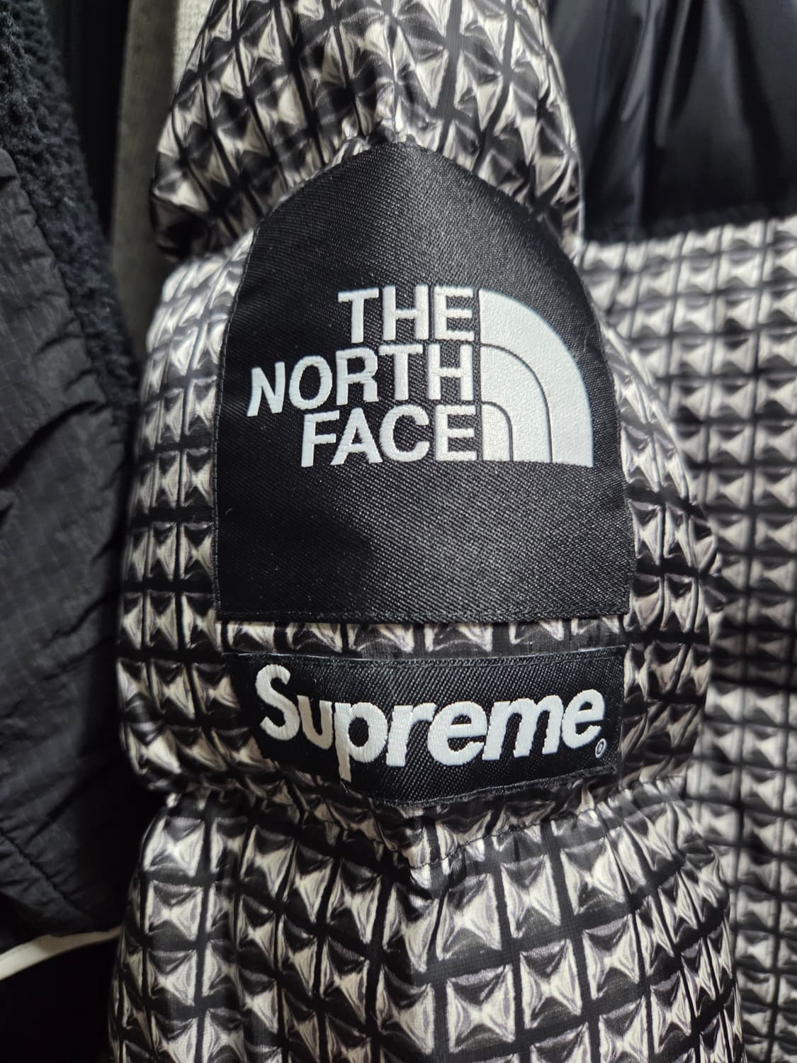 슈프림노스페이스 스터디 눕시 L 상품이미지2