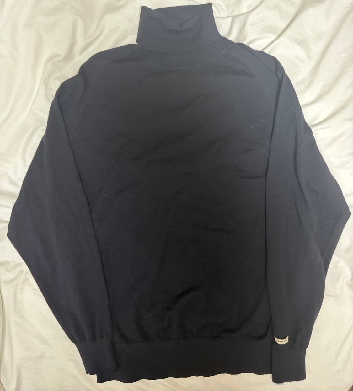 어나더오피스 스케이프 터틀넥 니트 다크 네이비 2사이즈 판매 상품이미지8